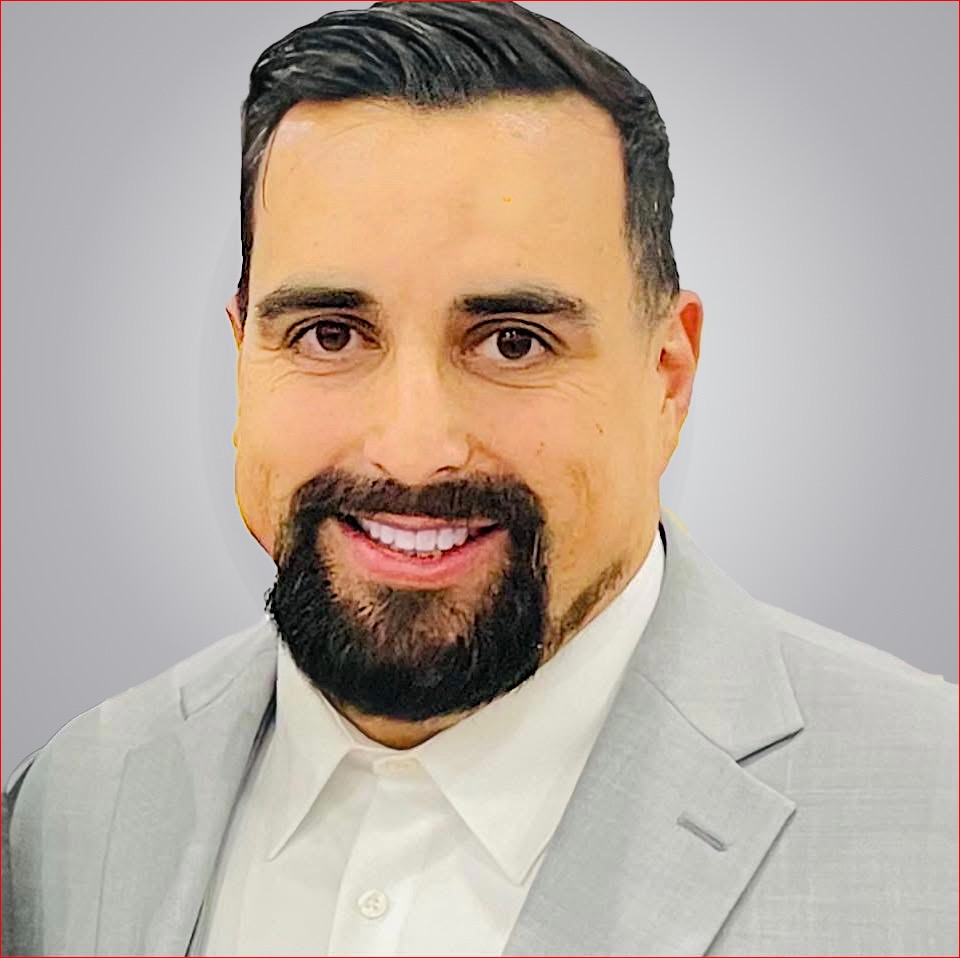 Ralph Falavinha headshot photo